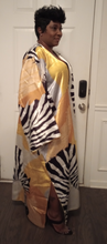 Load image into Gallery viewer, Oversize Zebra Print Kimono
