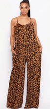 Load image into Gallery viewer, LEOPARD PALAZZO JUMPSUIT
